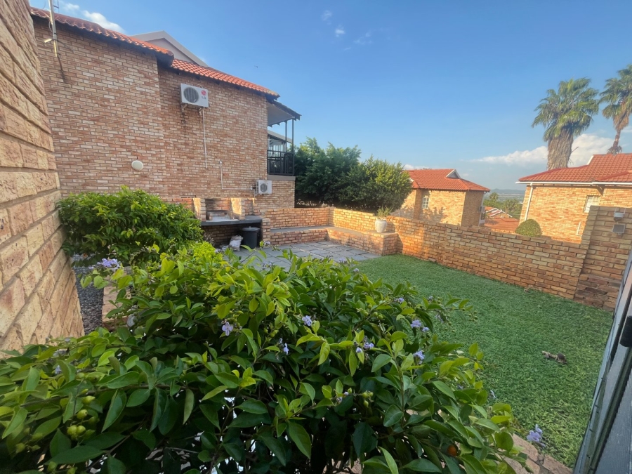 4 Bedroom Property for Sale in Safari Gardens North West